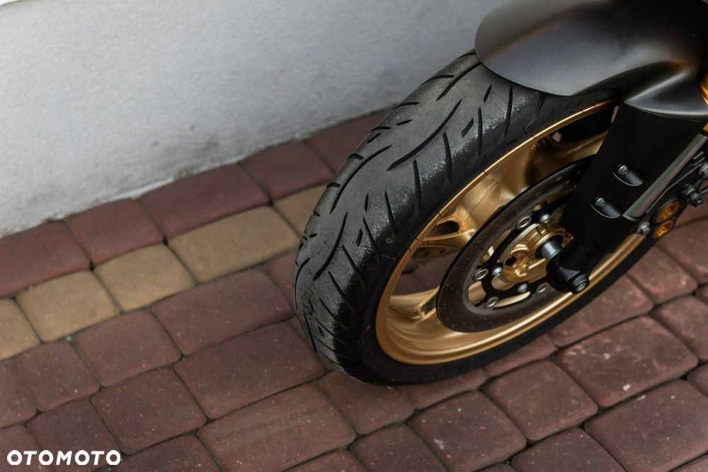 Yamaha FZ - 7