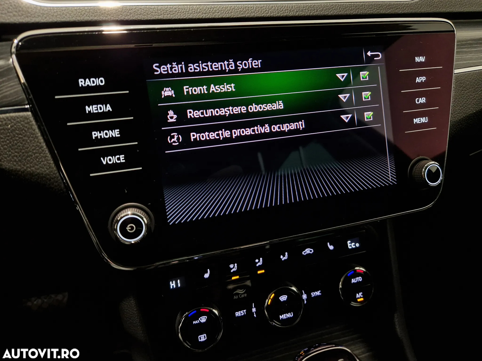 Skoda Superb Combi 1.4 TSI iV DSG Style - 23