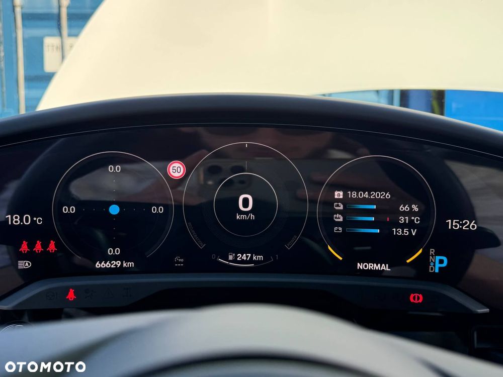 Porsche Taycan GTS - 27