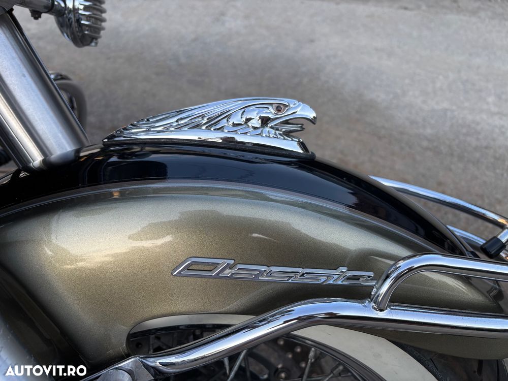 Yamaha XVS 1100 V-Star Classic - 12