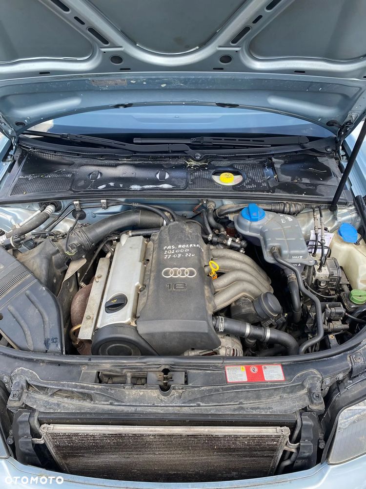 Audi A4 Limousine 1.6 - 12