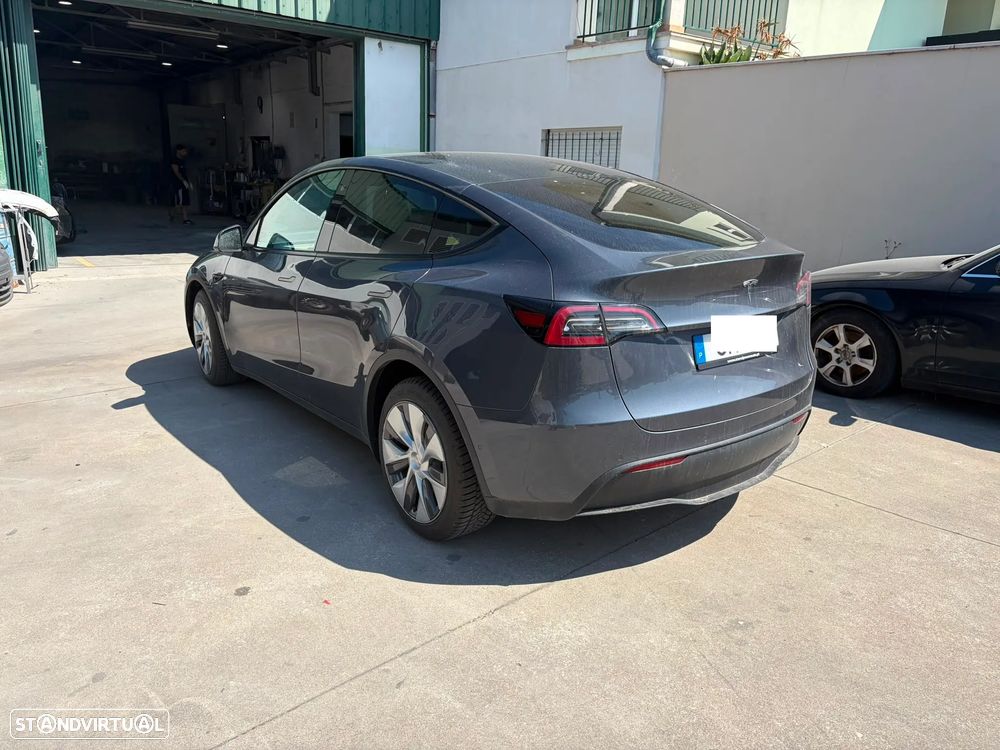 Tesla Model Y Long Range Dual Motor AWD - 1