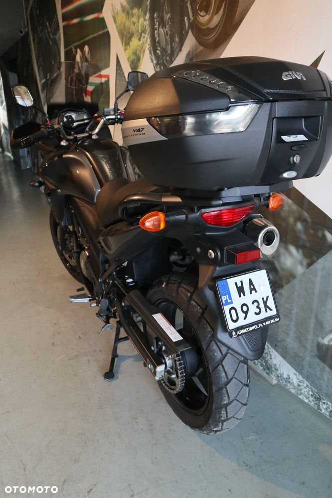 Suzuki V-STROM - 8
