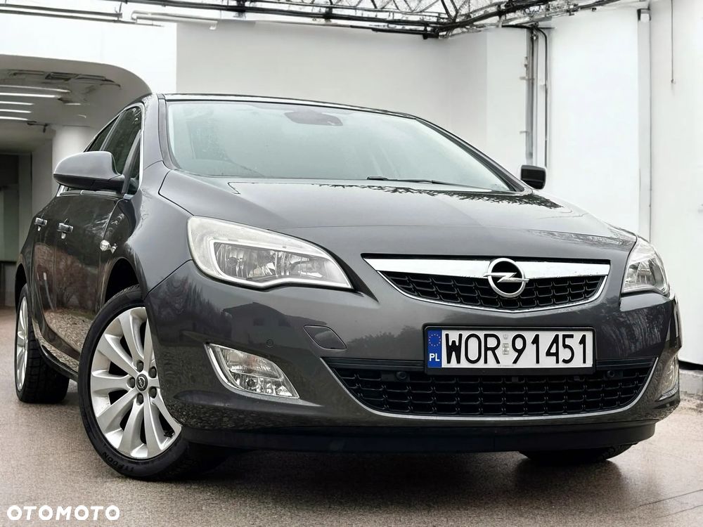 Opel Astra 1.4 T Cosmo - 3