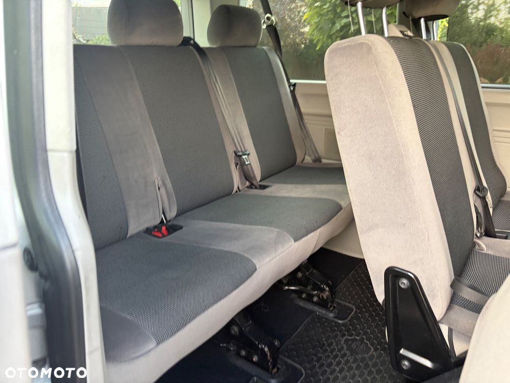 Volkswagen Caravelle 2.0 TDI L1 Highline 4Motion - 23