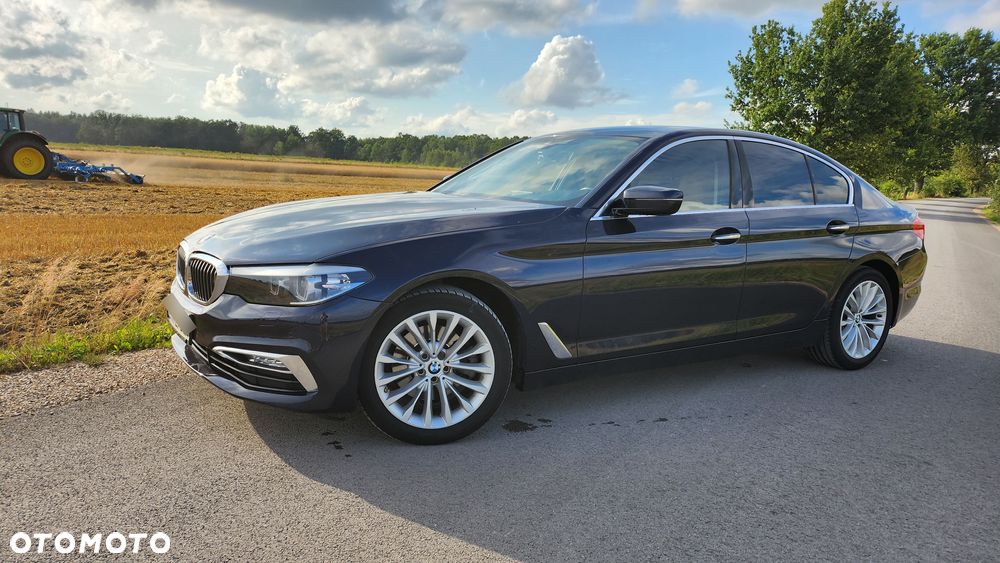 BMW Seria 5 520d xDrive Luxury Line - 1