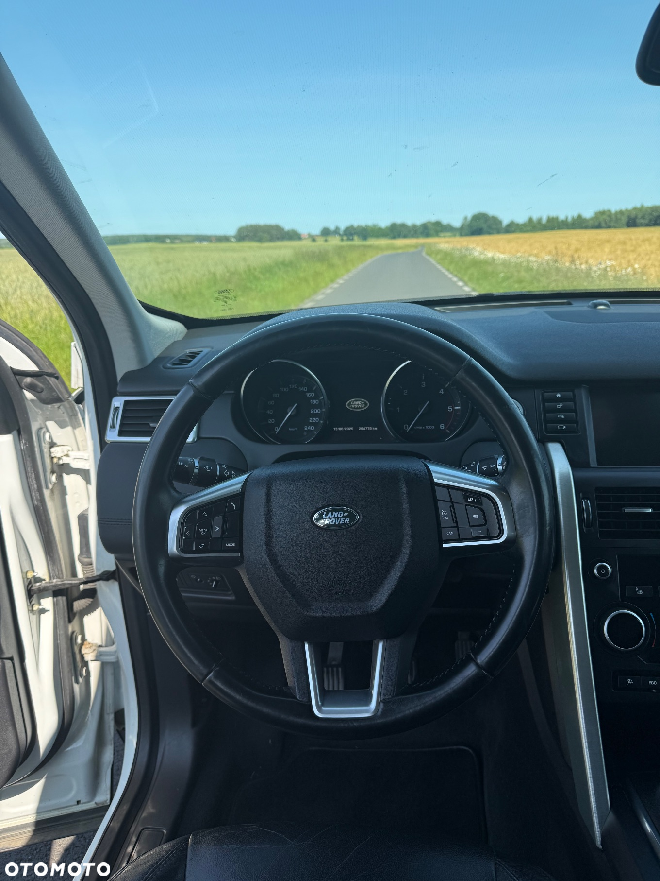 Land Rover Discovery Sport - 12