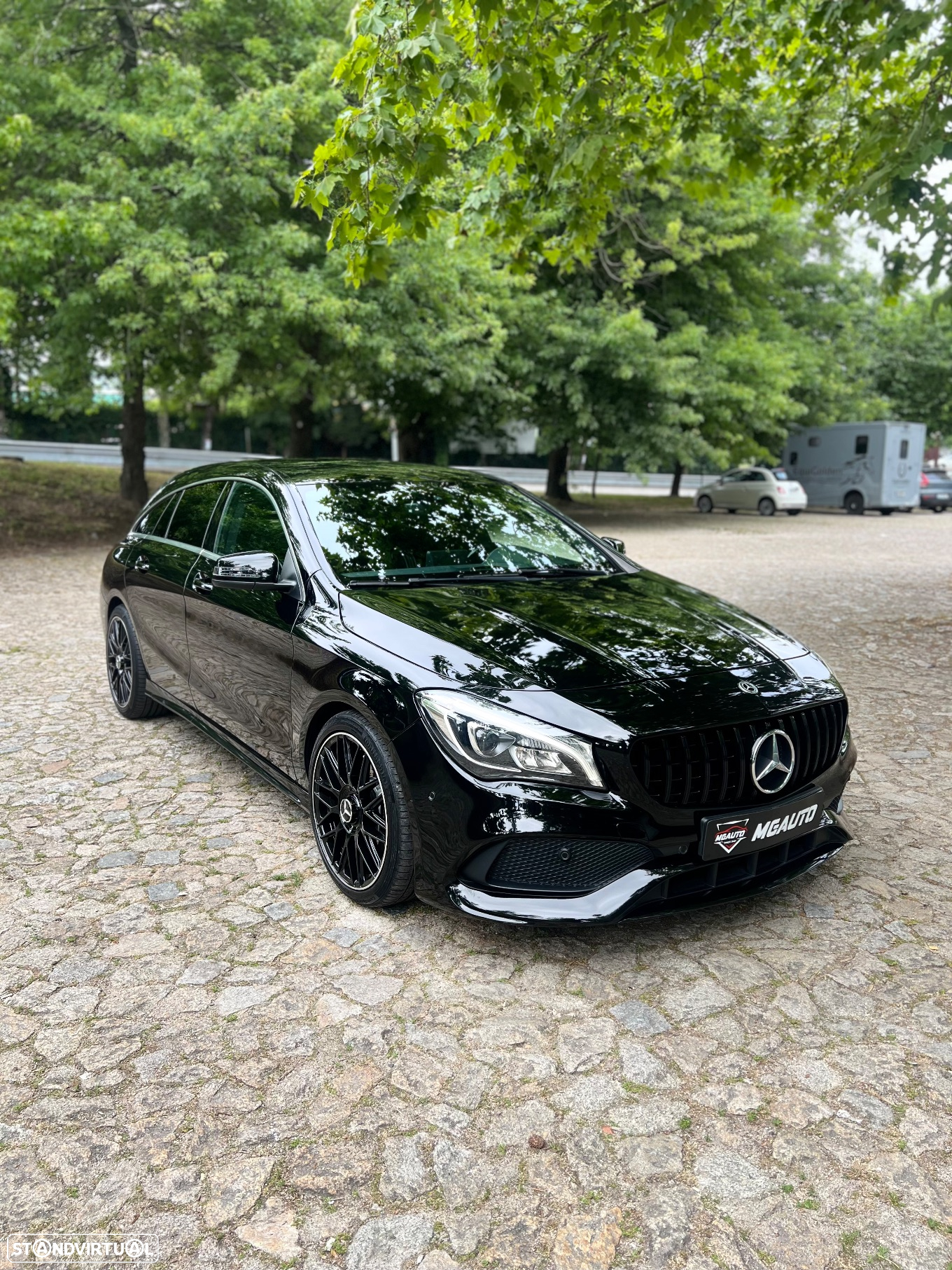Mercedes-Benz CLA 200 d Shooting Brake AMG Line Aut. - 3