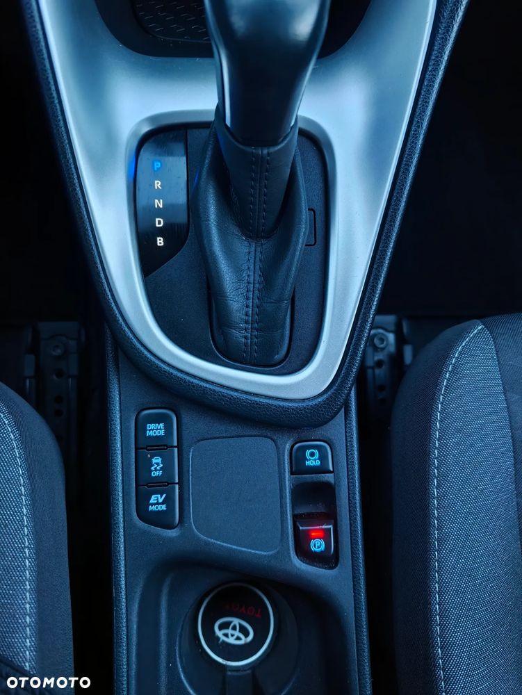 Toyota Yaris - 16