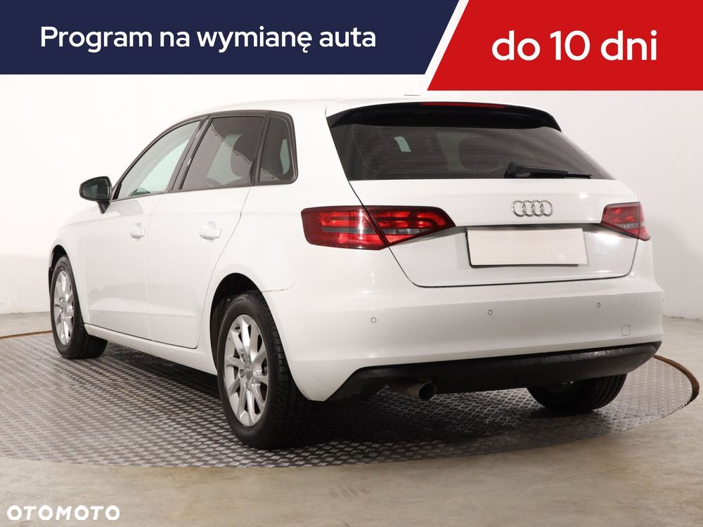 Audi A3 Sportback - 6