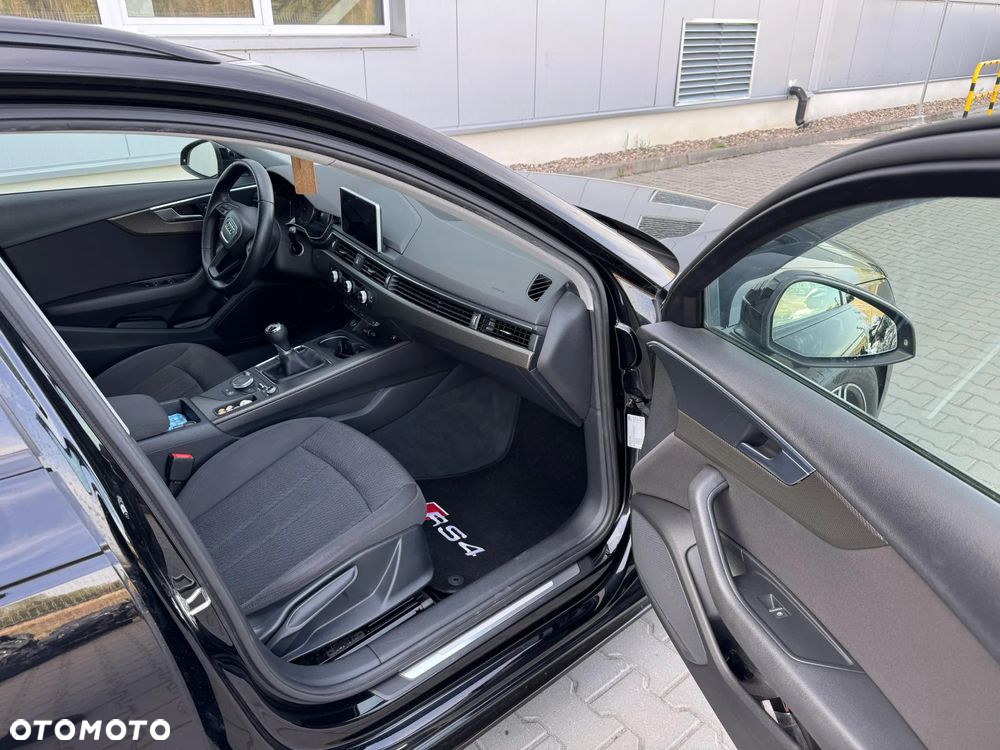 Audi A4 Avant - 20