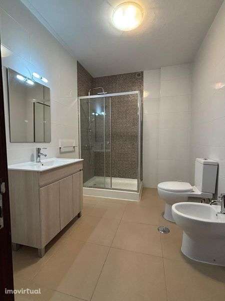 Apartamento T3 com 160m2 - Grande imagem: 4/8