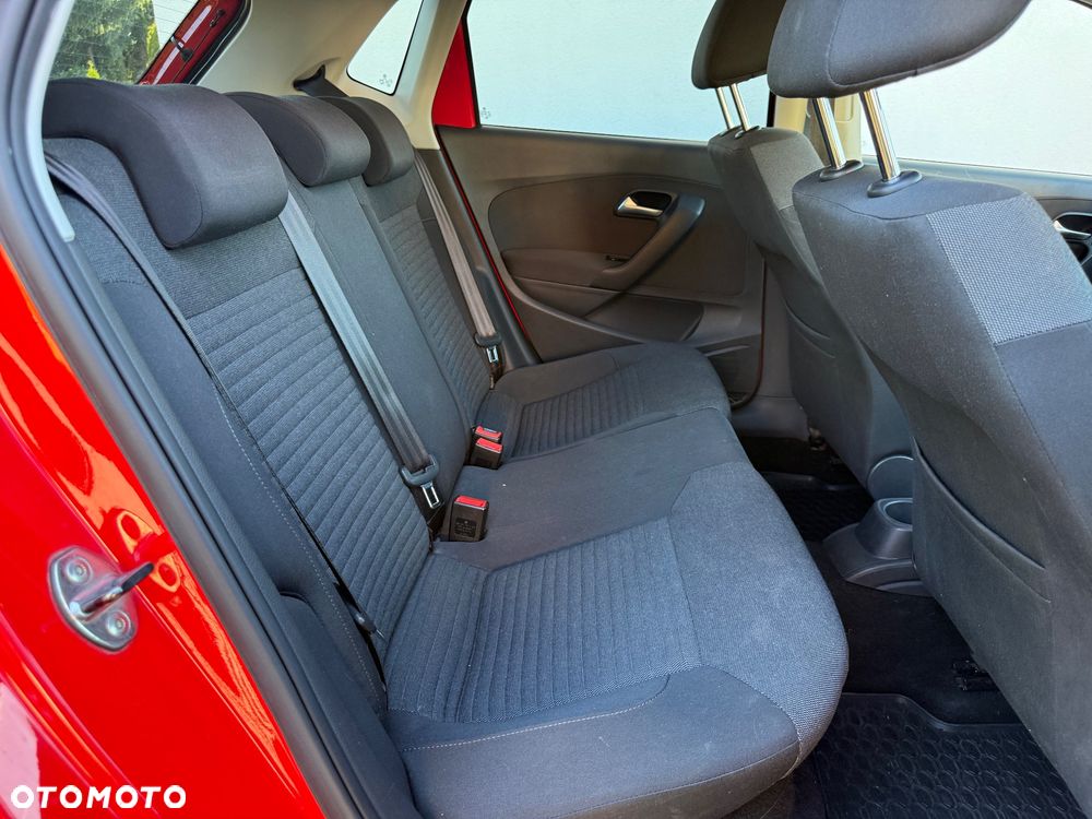 Volkswagen Polo 1.4 16V Comfortline - 21