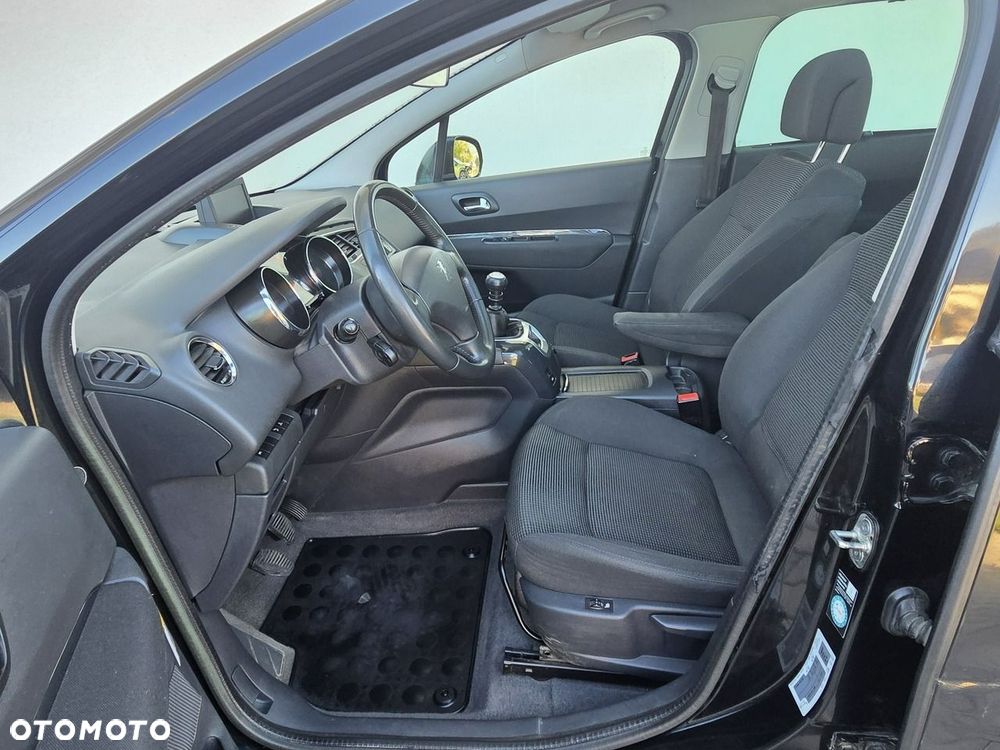 Peugeot 5008 - 29