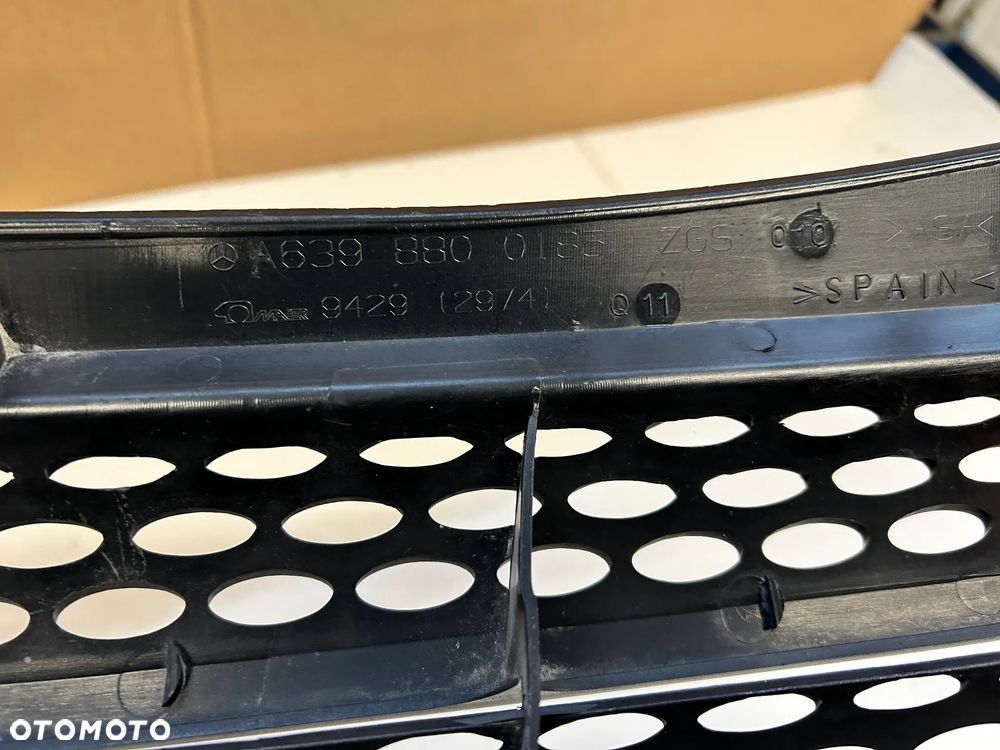 MERCEDES SPRINTER A6 39 A6398800185 GRILL ATRAPA - 3