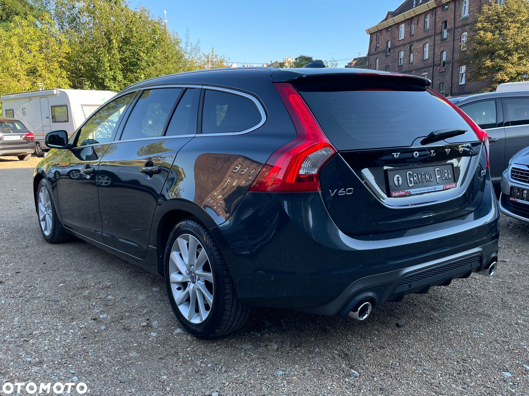 Volvo V60 D3 AWD R-Design - 11