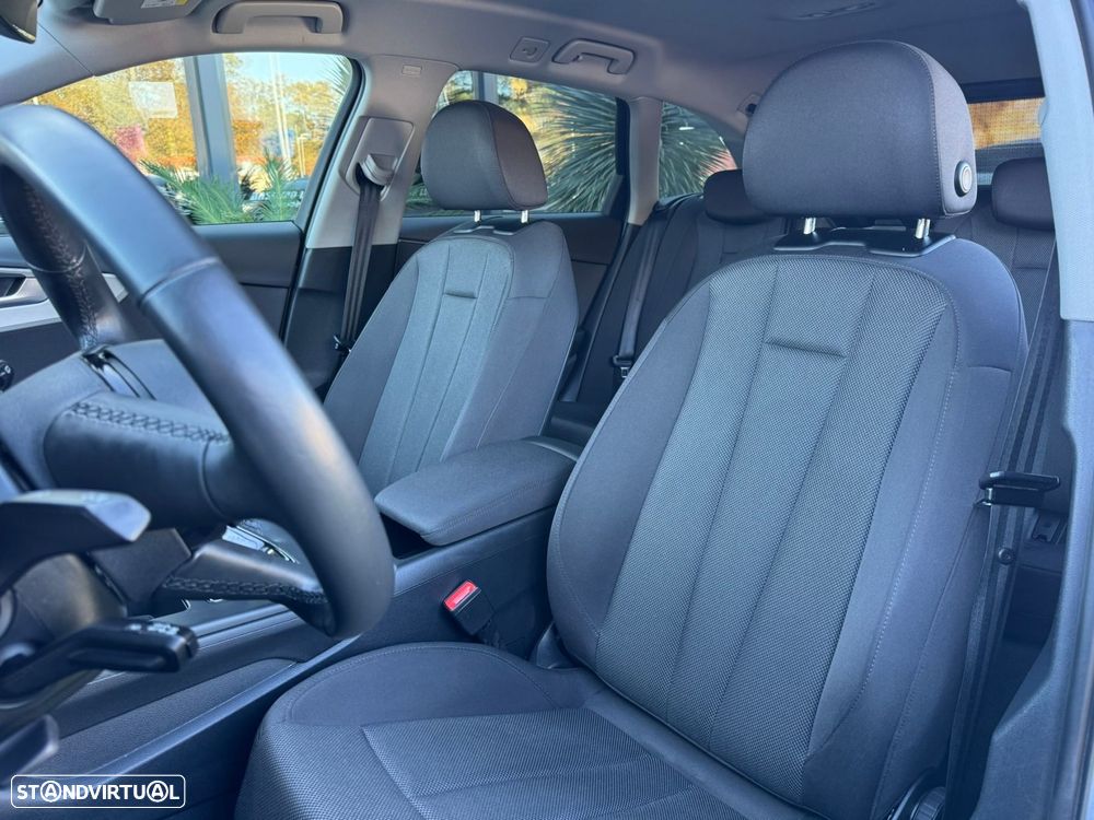 Audi A4 Avant 30 TDI Advanced S tronic - 13