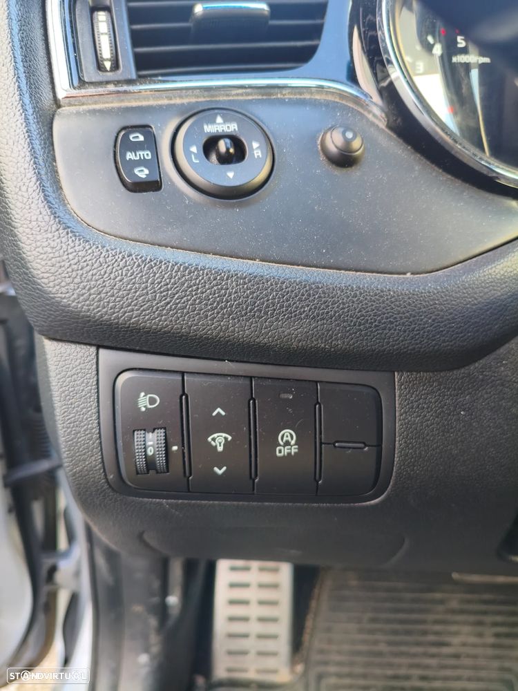 Kia Ceed SW 1.6 CRDi GT Line 7DCT - 21