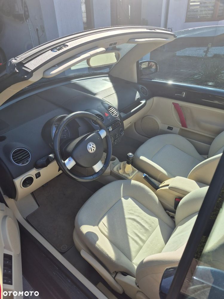 Volkswagen New Beetle 1.6 - 7