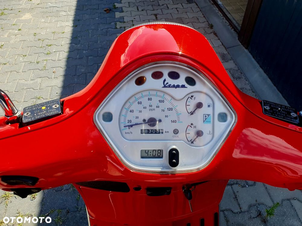 Vespa GTS - 7