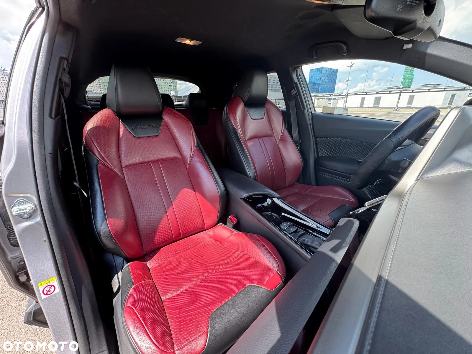 Toyota C-HR 1.8 Hybrid Selection - 16