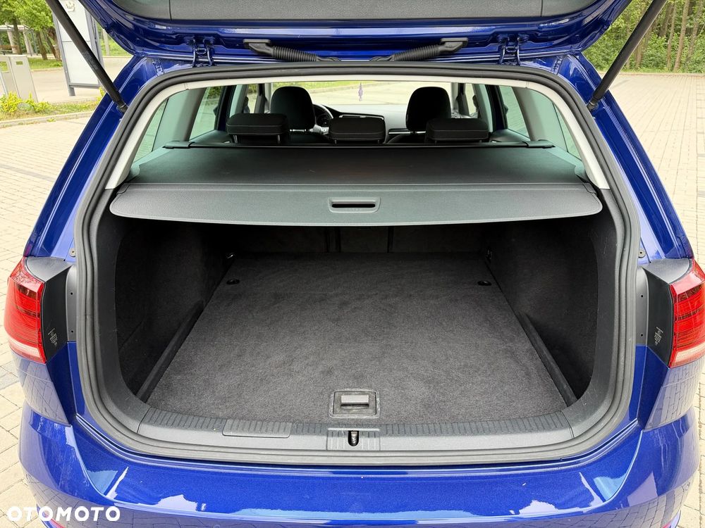Volkswagen Golf 2.0 TDI SCR DSG R-Line - 22