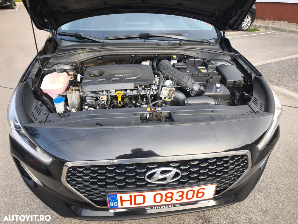 Hyundai i30 1.6 CRDI Premium - 11