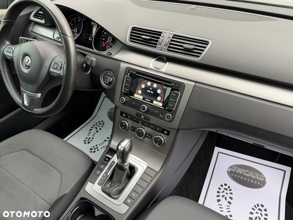 Volkswagen Passat 1.8 TSI DSG Comfortline - 22
