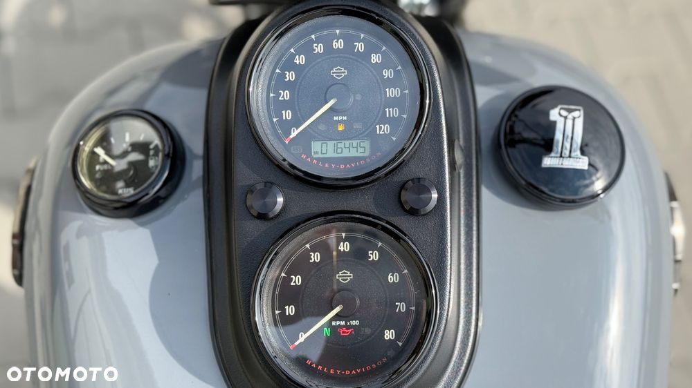 Harley-Davidson Dyna Low Rider - 13