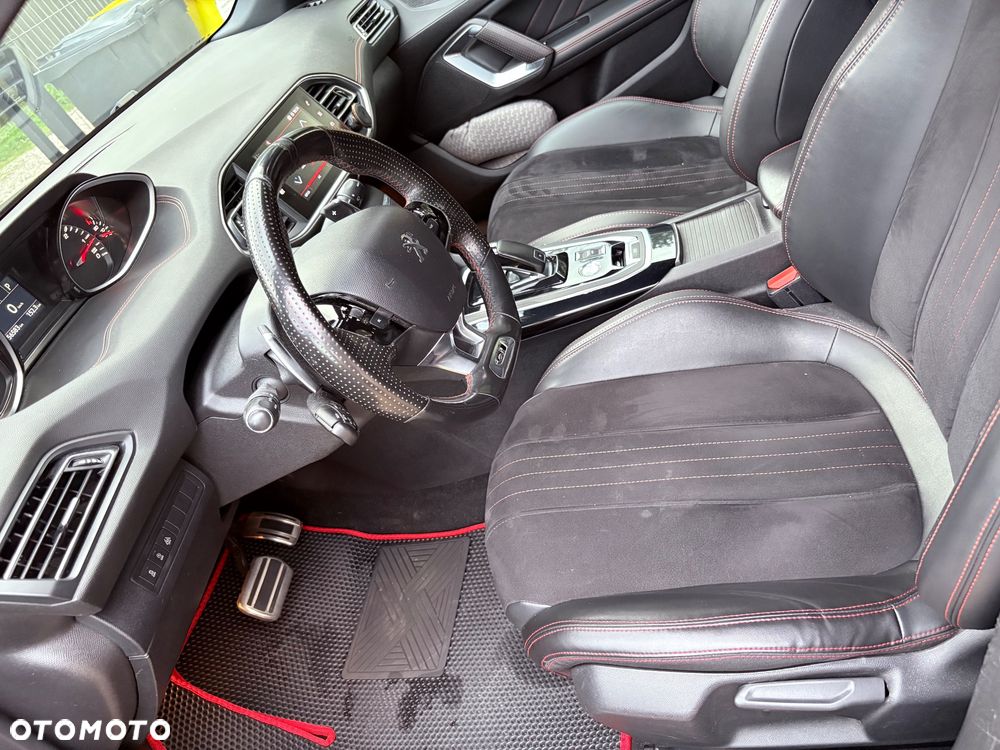 Peugeot 308 - 13