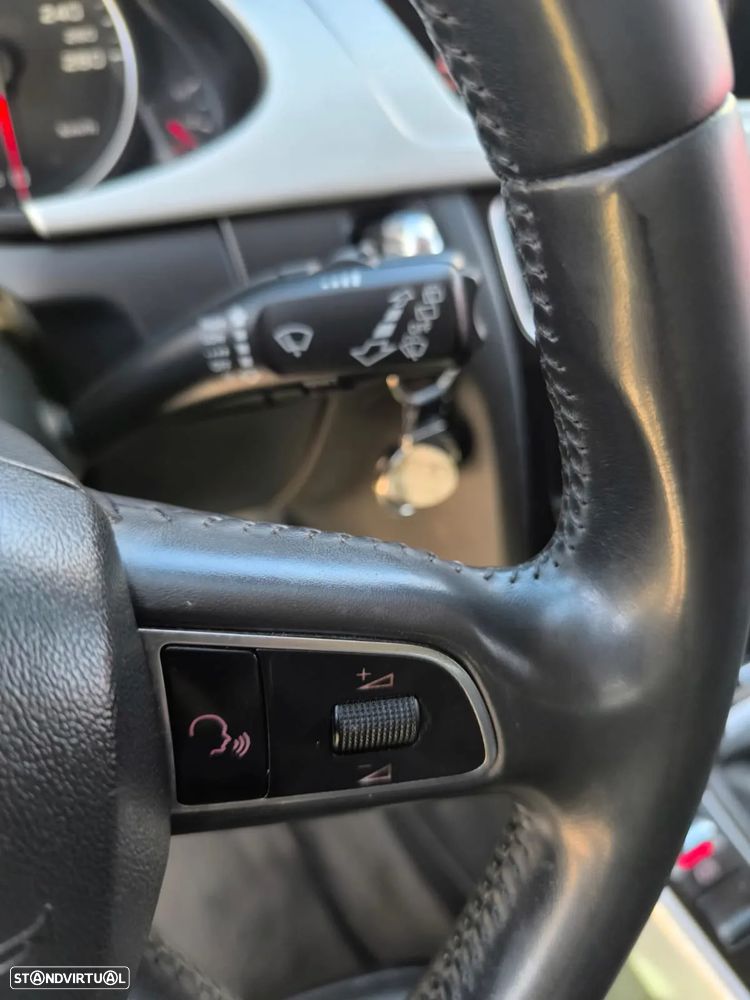 Audi A4 Avant 2.0 TDI - 25