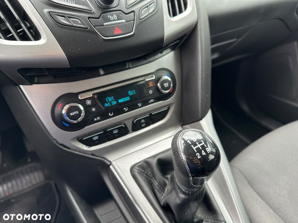 Ford Focus - 27