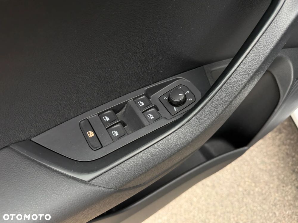 Skoda Karoq 2.0 TDI SCR 4x2 Ambition DSG - 30