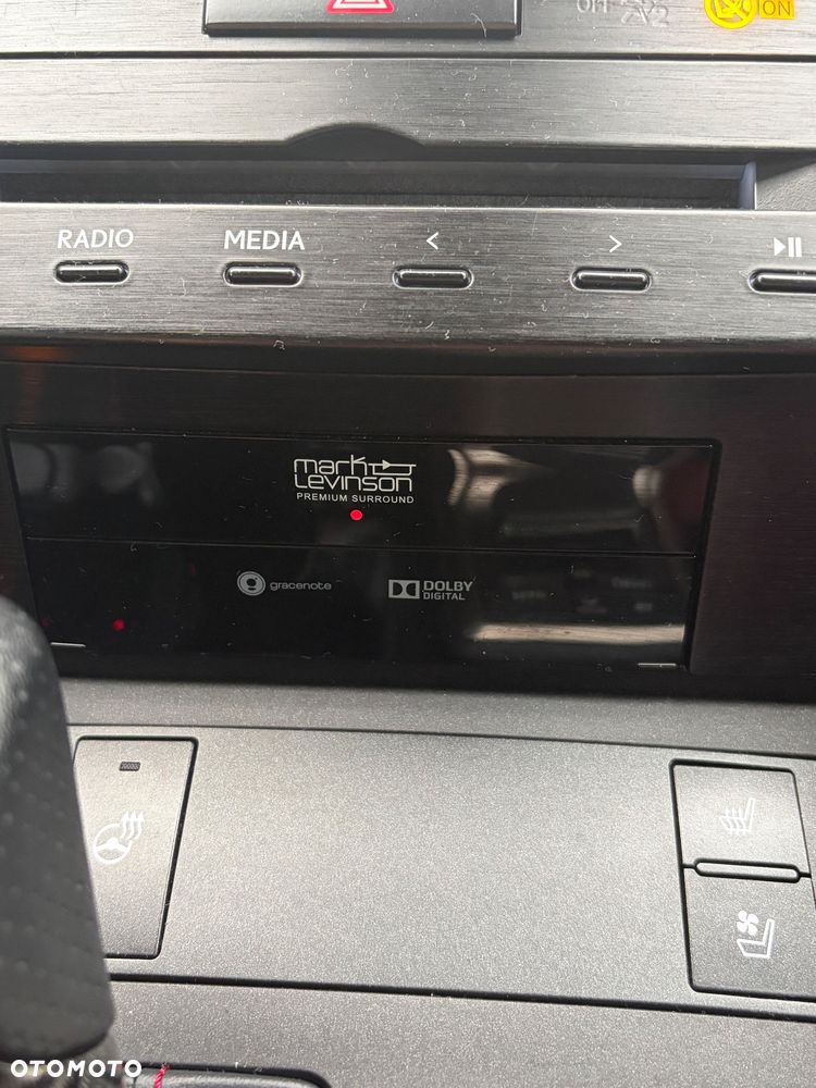 Lexus IS 300h F Sport - 13