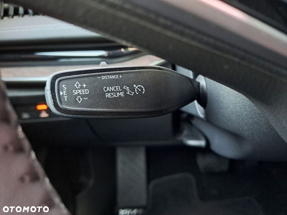 Skoda Superb 2.0 TDI SCR 4x4 L&K DSG - 14