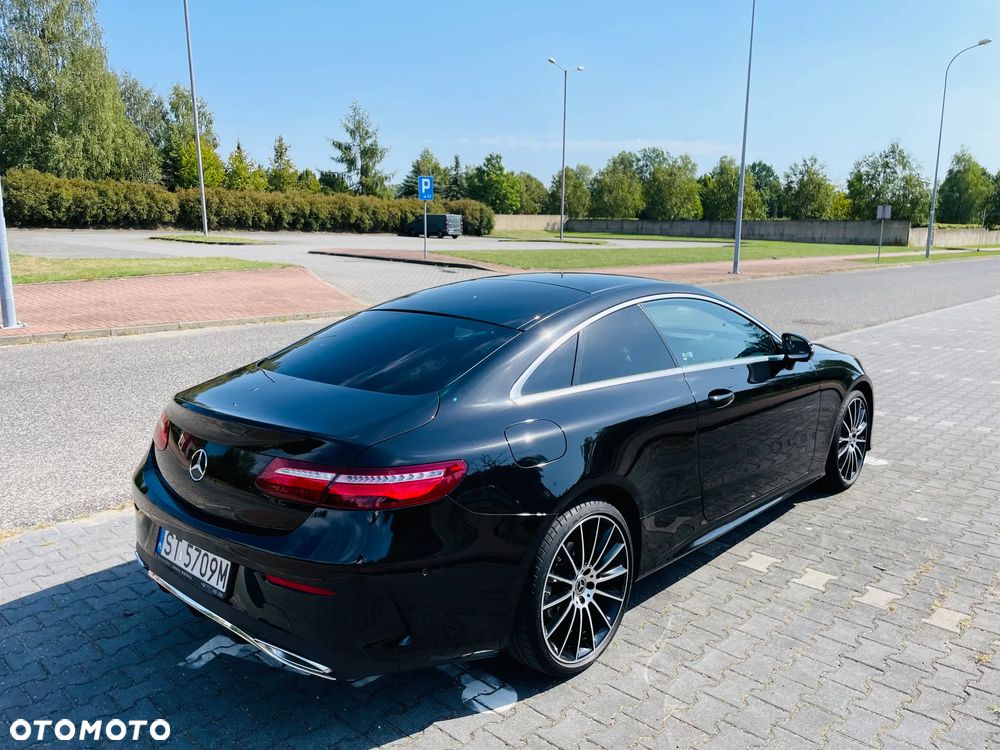 Mercedes-Benz Klasa E - 9