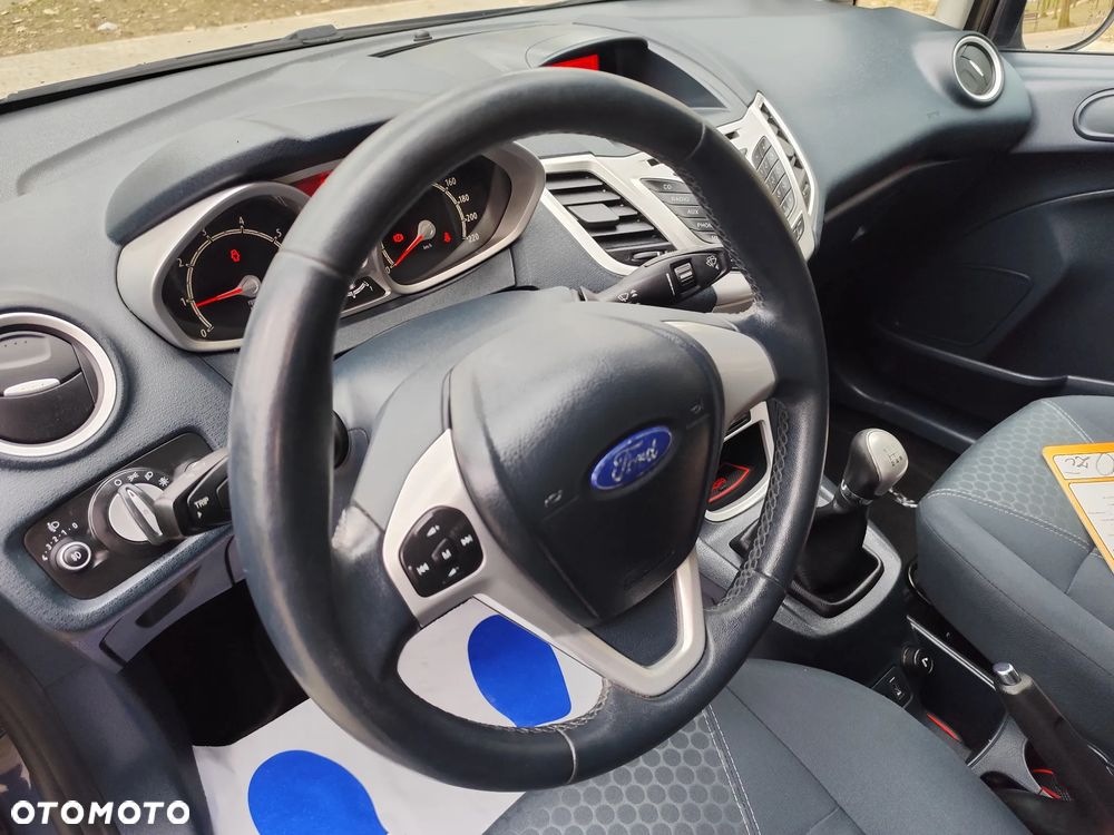 Ford Fiesta 1.4 Silver X (Trend) EU5 - 31