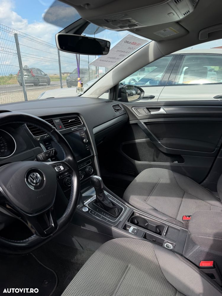 Volkswagen e-Golf - 4