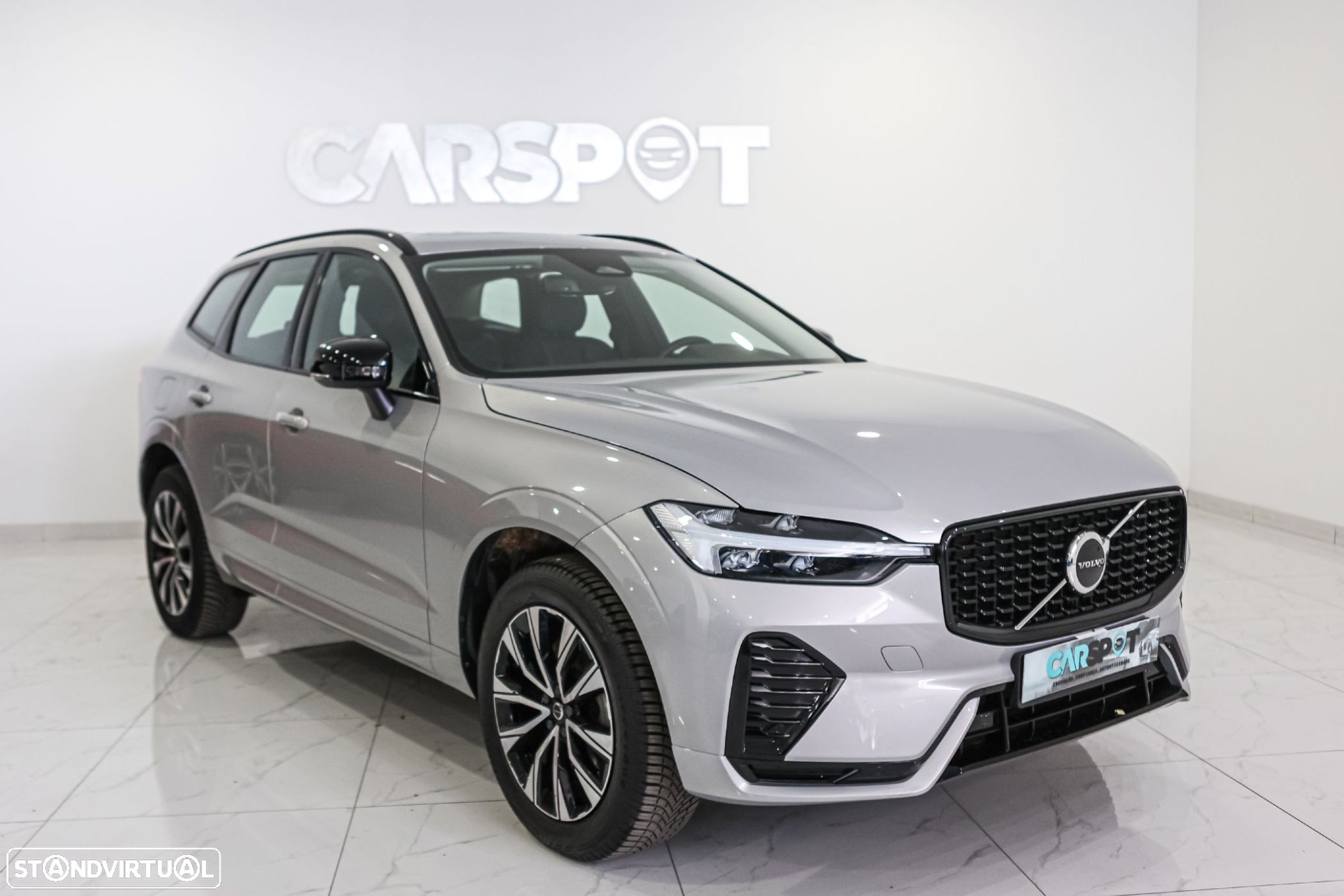 Volvo XC 60 2.0 B4 Plus Dark - 1