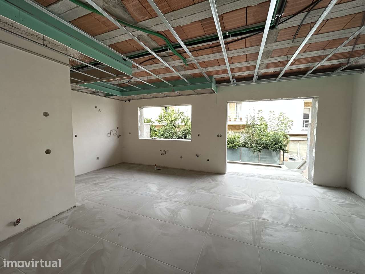 VENDE-SE Moradia T4,NOVA,entregue equipada, próximo ao Centro de Braga - Grande imagem: 5/13