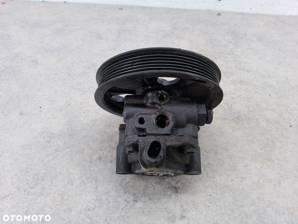 POMPA WSPOMAGANIA CHRYSLER 300M 3.5 V6 24V - 5