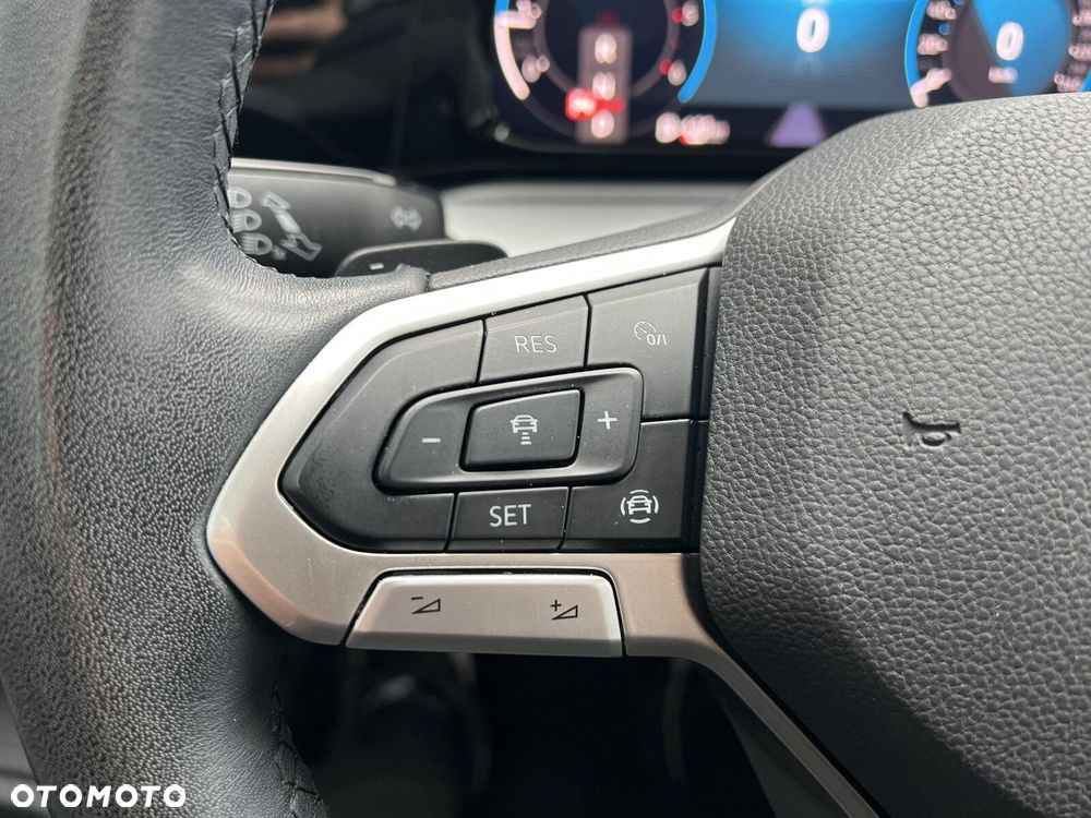 Volkswagen Golf - 14