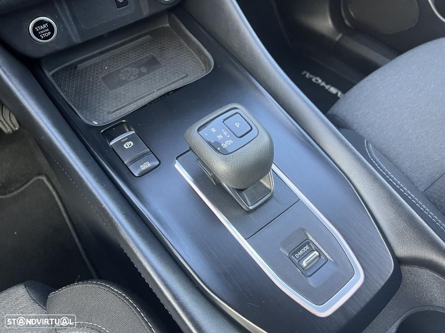 Nissan Qashqai 1.3 DIG-T N-Connecta Xtronic - 42