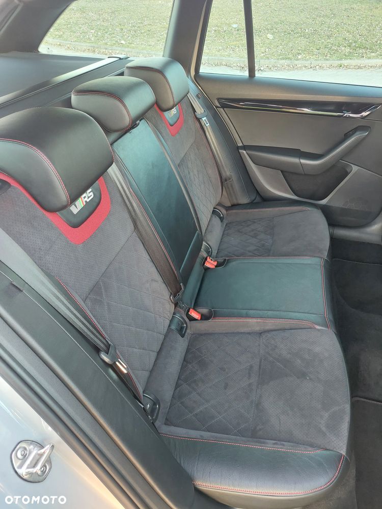 Skoda Octavia 2.0 TSI DSG RS 245 - 24