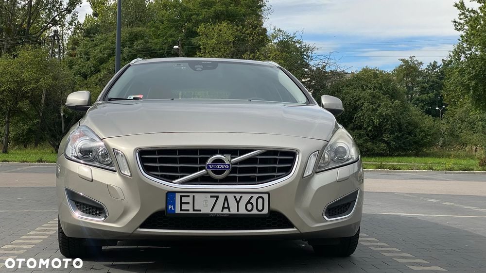 Volvo V60 T4 Summum - 9