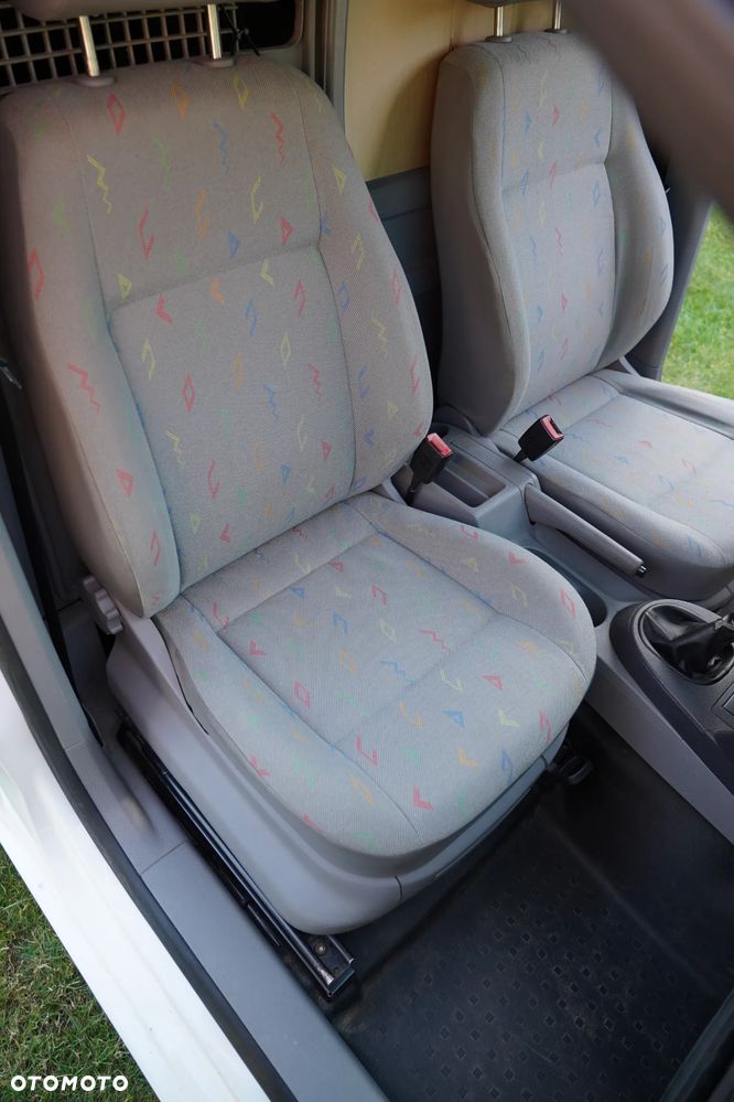 Volkswagen Caddy - 15