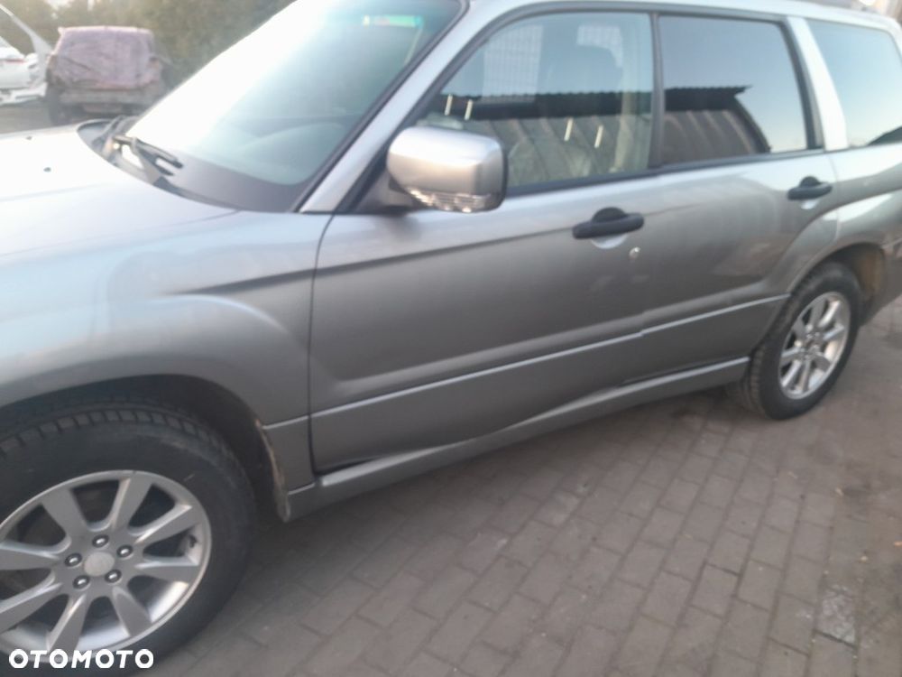 Subaru Forester 2.0 XA TRE - 8