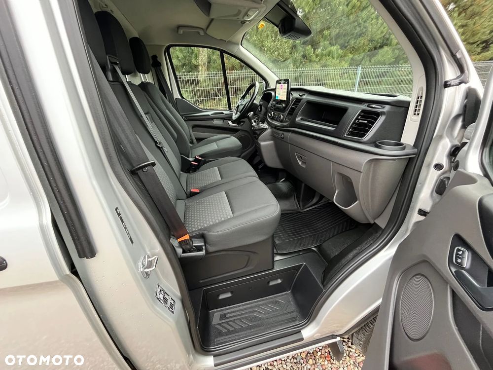 Ford Transit Custom L1H1, 2.0TDCI, LEDY, Android Auto, Kamera Cofania, Salon Polska, Pierwszy Właściciel, Serwis ASO Ford Do Końca, BEZWYPADKOWY, FV 23%, Bardzo Zadbany !!! - 28