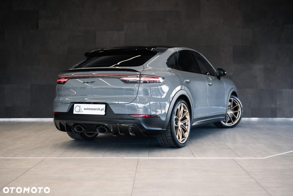 Porsche Cayenne Turbo GT - 5