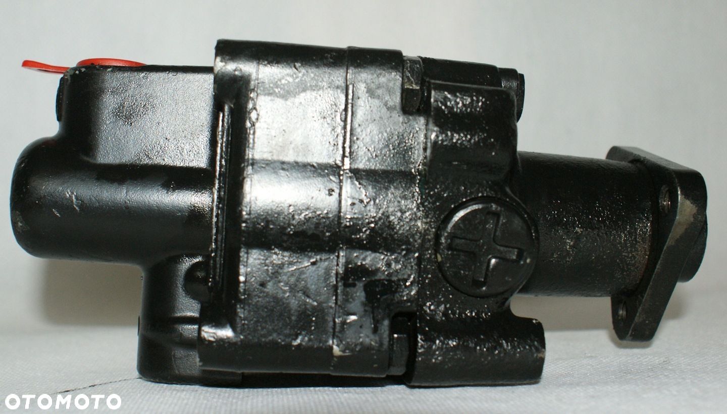 POMPA WSPOMAGANIA BMW 735i / 735iL 750i 1 132 277 - 1